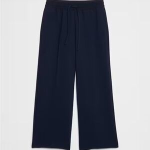 STRAIGHT MID-RISE PULL-ON PANT